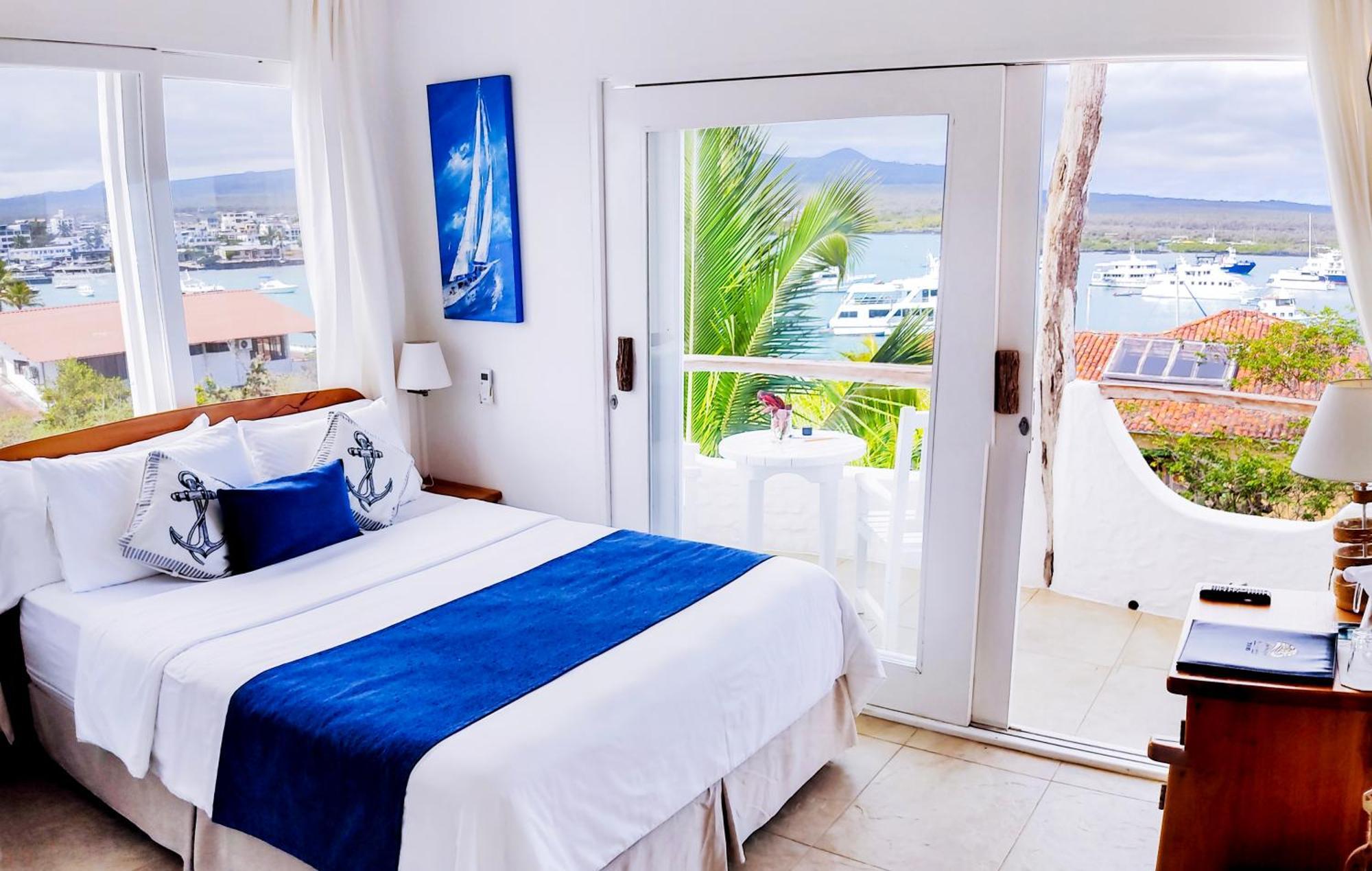 Hotel Angermeyer Waterfront Inn Пуерто Айора Екстериор снимка